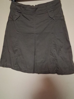 Enzzo skirt with box pleats, khaki, summer, like new, size S
