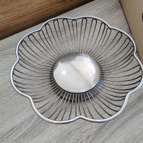 Metal fruit bowl used, diameter 24.5 cm, height 8 cm