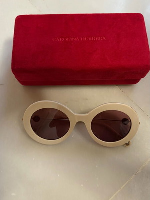 Carolina Herrera sunglasses new, white with case