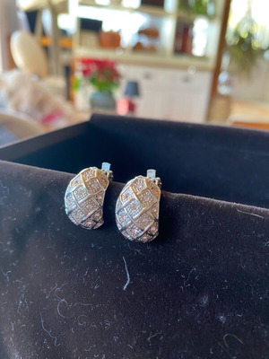 Clip earrings like new, silver with rhinestones