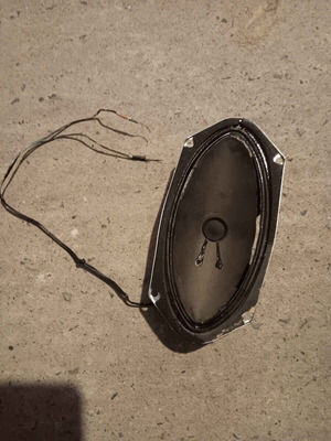 Oval car speaker 20w used, 8Ω with cable