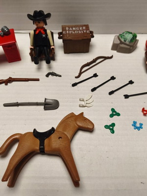 Playmobil West Sheriff and Indian Set like new