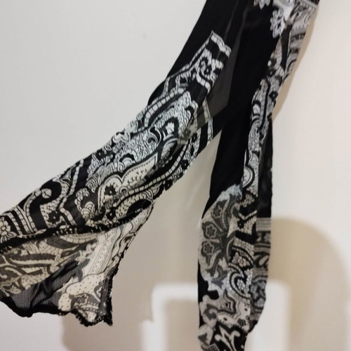 Asymmetric long dress XS black and white like new