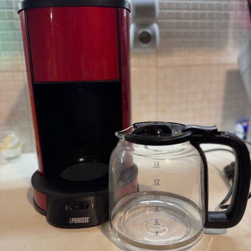 Princess filter coffee maker like new with permanent filter and glass carafe