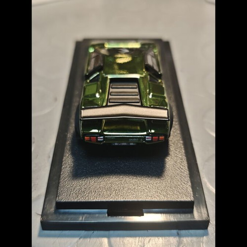Hot Wheels Lamborghini Countach RLC like new