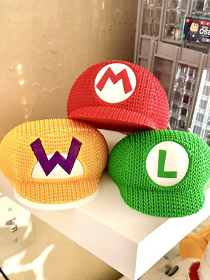 Σετ διακοσμητικών καπέλων Mario, Luigi και Wario με knitted υφή, καινούργιο