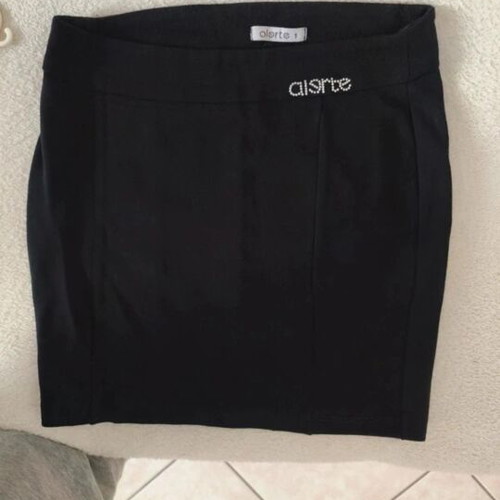 Women's short skirts like new, size small, black, set of two