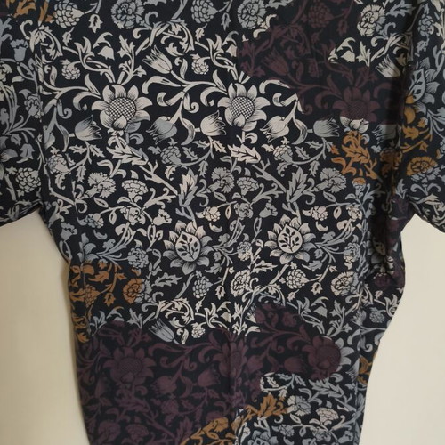 Bershka men's shirt with floral design like new, multicolor