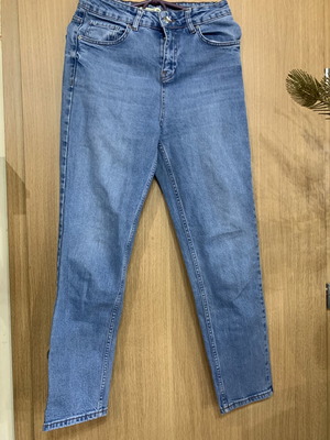 Jack Zamara women's slim straight blue jeans size 28