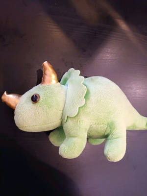 Plush Triceratops Dinosaur like new, 25cm length