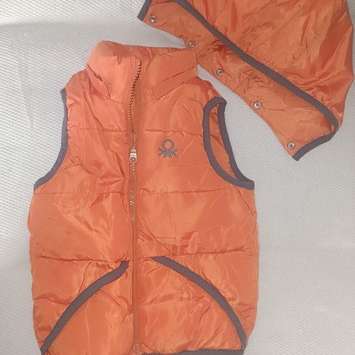 Benetton jacket like new for 2-year-old