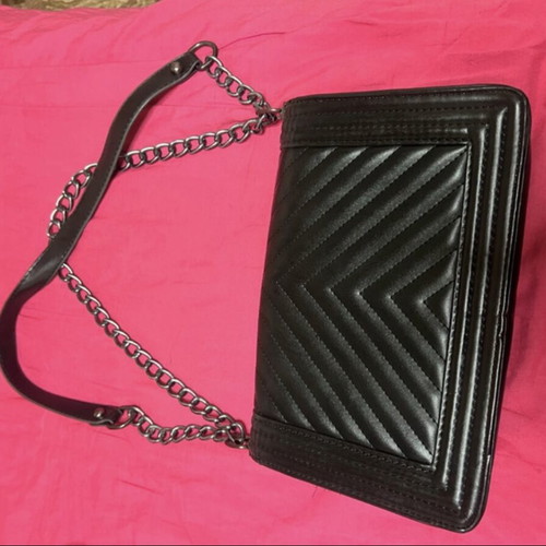 River Island black shoulder bag with silver chain like new