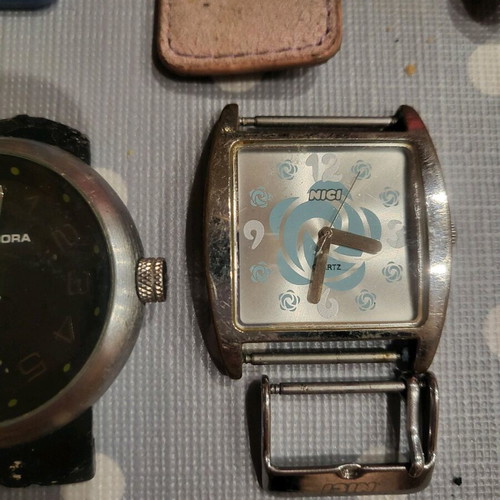 Lot of 25 used vintage watches for parts or repair