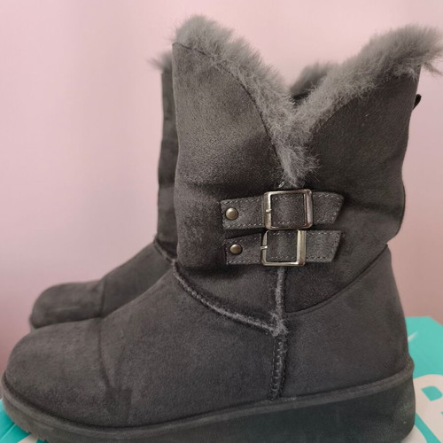 Grey suede ankle boots used, size 36 with fur lining