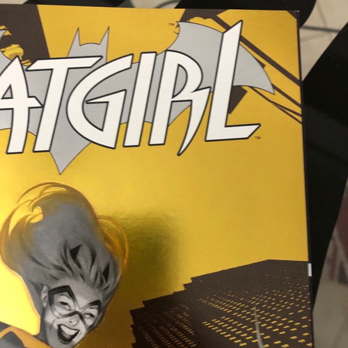 Batgirl 28 Rebirth Gold Foil Special Cover new, 1st print DC Comics 2018