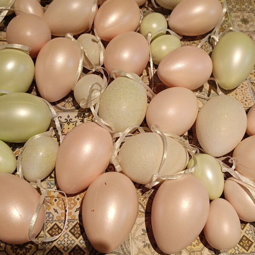 Egg-shaped ornaments like new, various colors and sizes