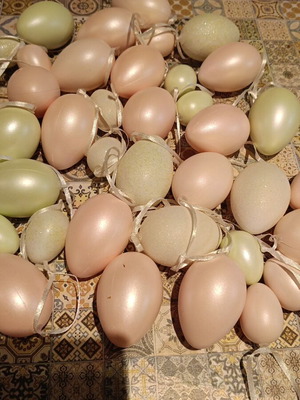 Egg-shaped ornaments like new, various colors and sizes