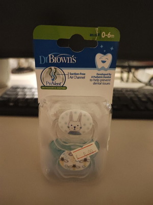 Dr Browns pacifiers 0-6 months new