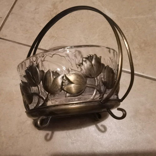 Art Nouveau decoration used in excellent condition