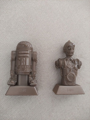 Star Wars figures R2-D2 and C-3PO like new, pack of two