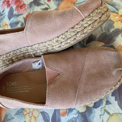 TOMS suede shoes pink size 37.5
