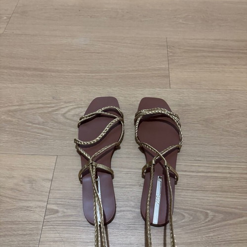 Zara sandals gold like new, size 39
