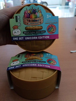 Squishy Dumpling Rainbow Mystery set of 2, new