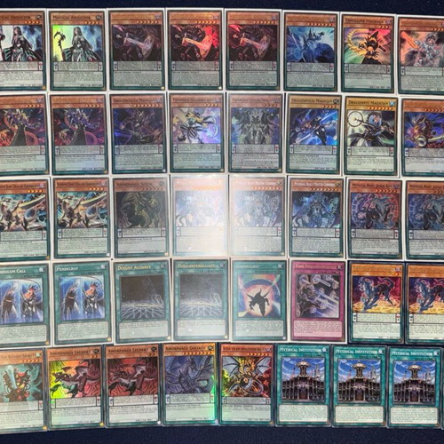 Yugioh Pendulum cards like new, core -  60,00 - Vendora.cy