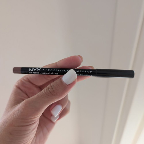 Nyx lip liner nude beige like new