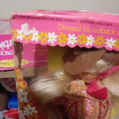 Barbie DOTW Australia new in excellent condition