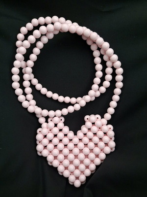 Heart-shaped bag new, pink beads