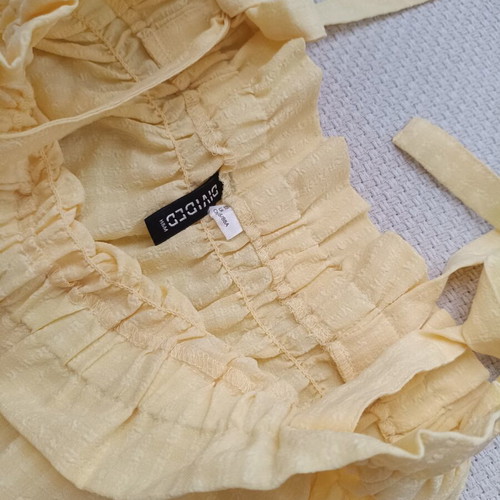 H&M yellow camisole small like new