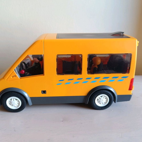 Playmobil school set used with missing parts and breaks