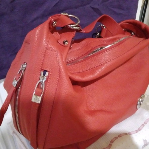Laurel Escada red leather shoulder bag new