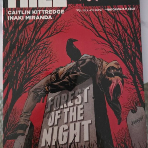 Coffin Hill Volume 1 One Forest of the Night paperback like new, DC Vertigo