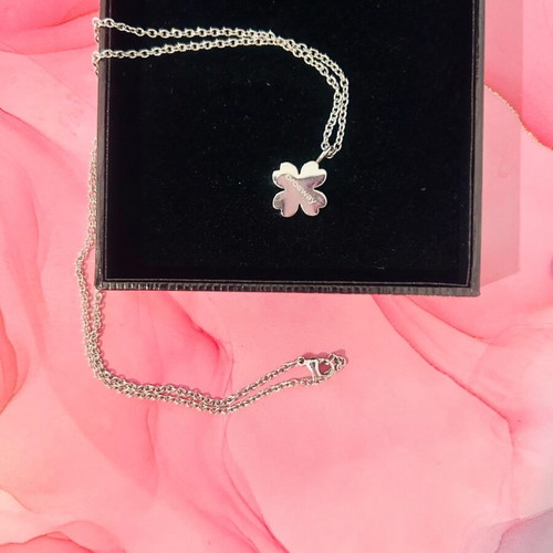 Brosway four-leaf clover necklace like new, silver