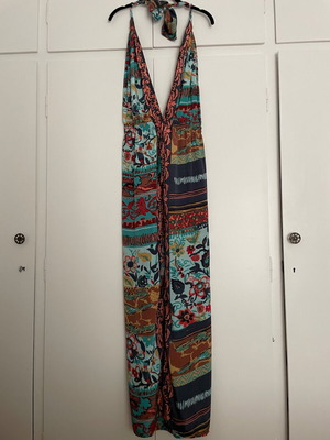 Maxi summer dress Pink P with colorful print, like new