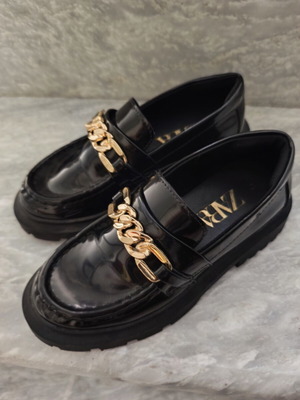 Zara children's moccasins like new, black with metal detail