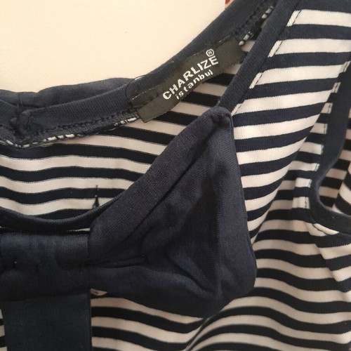 Women's striped blouse with bow, like new, size M, white and blue