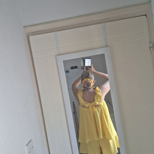 Yellow Summer Set A-Style like new, top and shorts one size