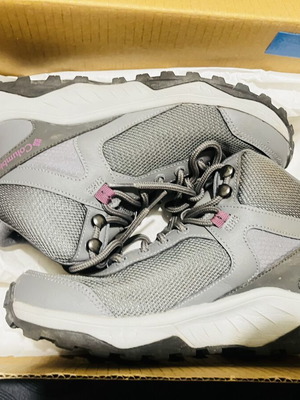 Columbia hiking boots like new, size 38, gray, waterproof