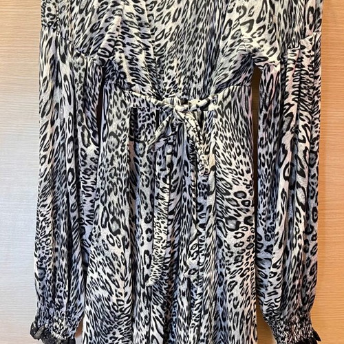 Animal Print Blouse Dress like new with lace, size L