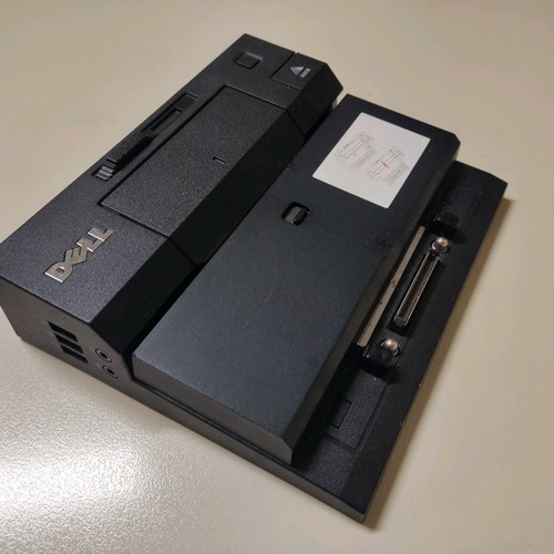 Dell docking station like new, fully functional