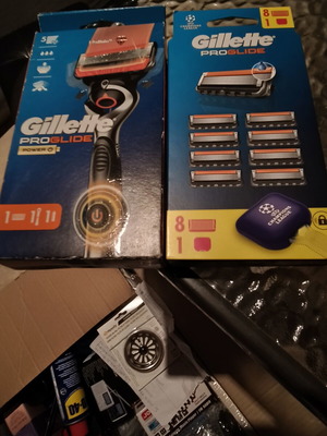 Ξυριστική μηχανή Gillette ProGlide με 1 ανταλλακτικό και 8 λεπίδες