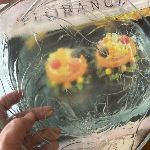 Large serving plate like new