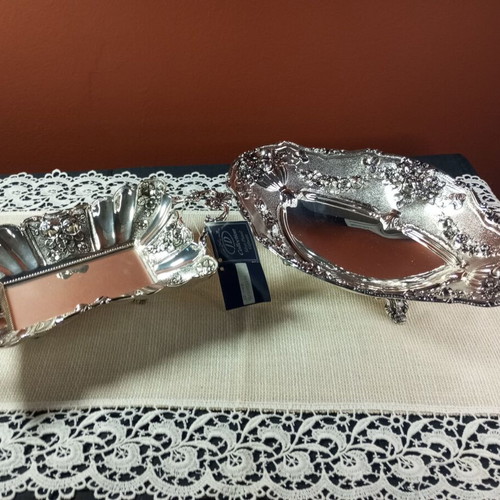 JD Collection Vintage Silver Plated Set of 2 Fruit Bowl and Bread Tray new