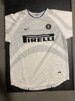 Inter jersey like new, size medium, authentic
