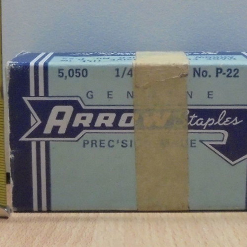 Arrow P-22 old American metal stapler used with spare parts