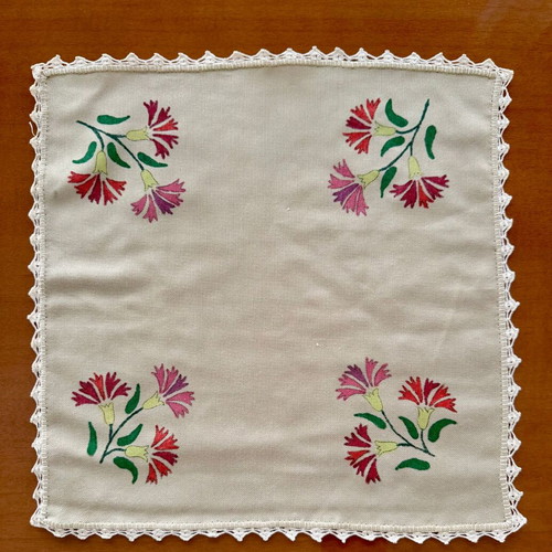 Vogart Handmade Painted Table Linens Set of 4 with Lace