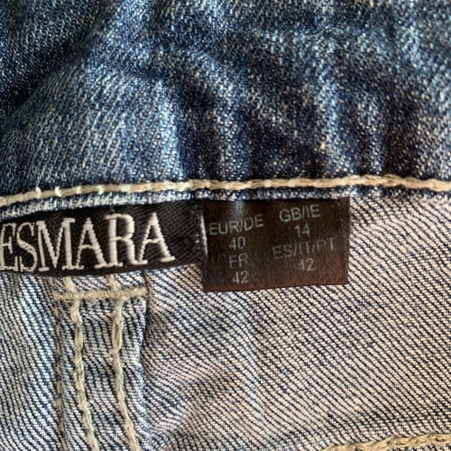 Esmara denim shorts used, size 40/L with lace details